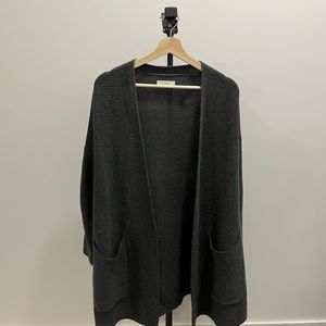 Dark grey oak and fort cardigan
